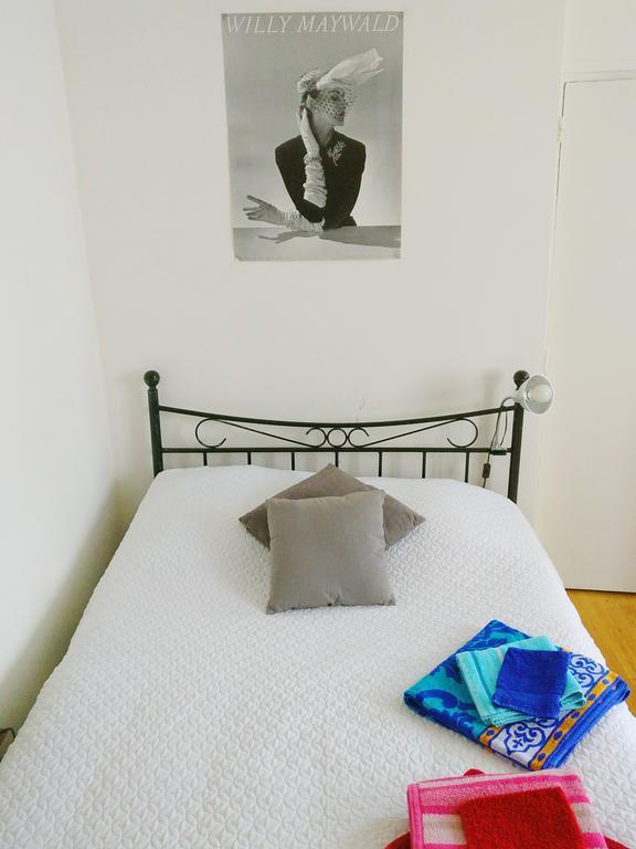 パリ シャンブルドット デ ザルティスト Bed & Breakfast エクステリア 写真